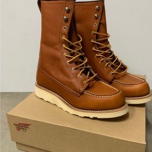BNIB 8inch Moc Toe RedWing Boots